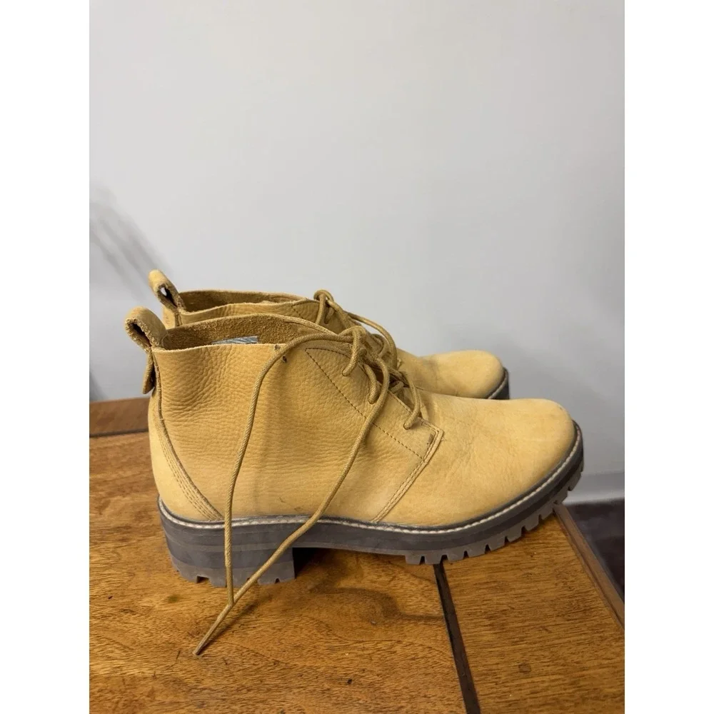 Timberland 9.5 Courmayeur Valley Chukka Wheat Nubuck Ankle Short Boots Shoes